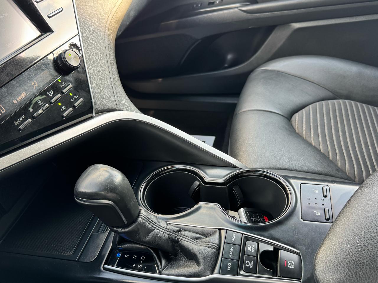 Toyota Camry 2014.5 4dr Sdn I4 Auto SE (Natl) 2018