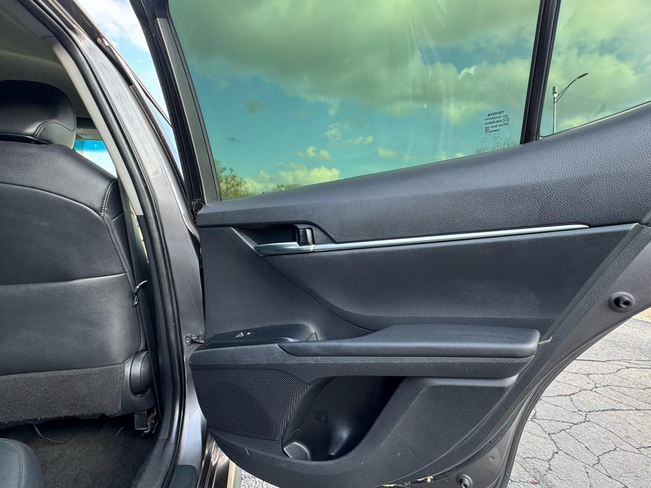 Toyota Camry 2014.5 4dr Sdn I4 Auto SE (Natl) 2018