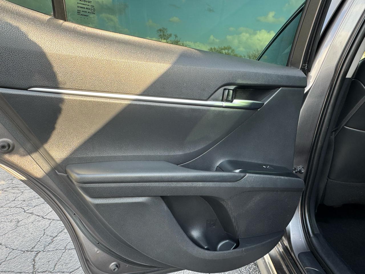 Toyota Camry 2014.5 4dr Sdn I4 Auto SE (Natl) 2018