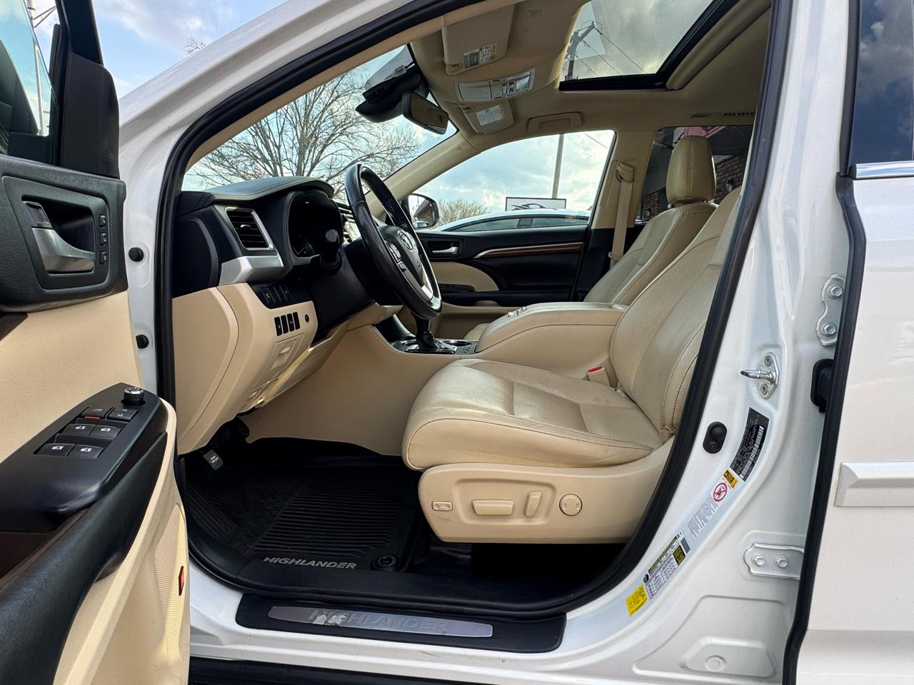 Toyota Highlander Hybrid Limited V6 AWD (Natl) 2019