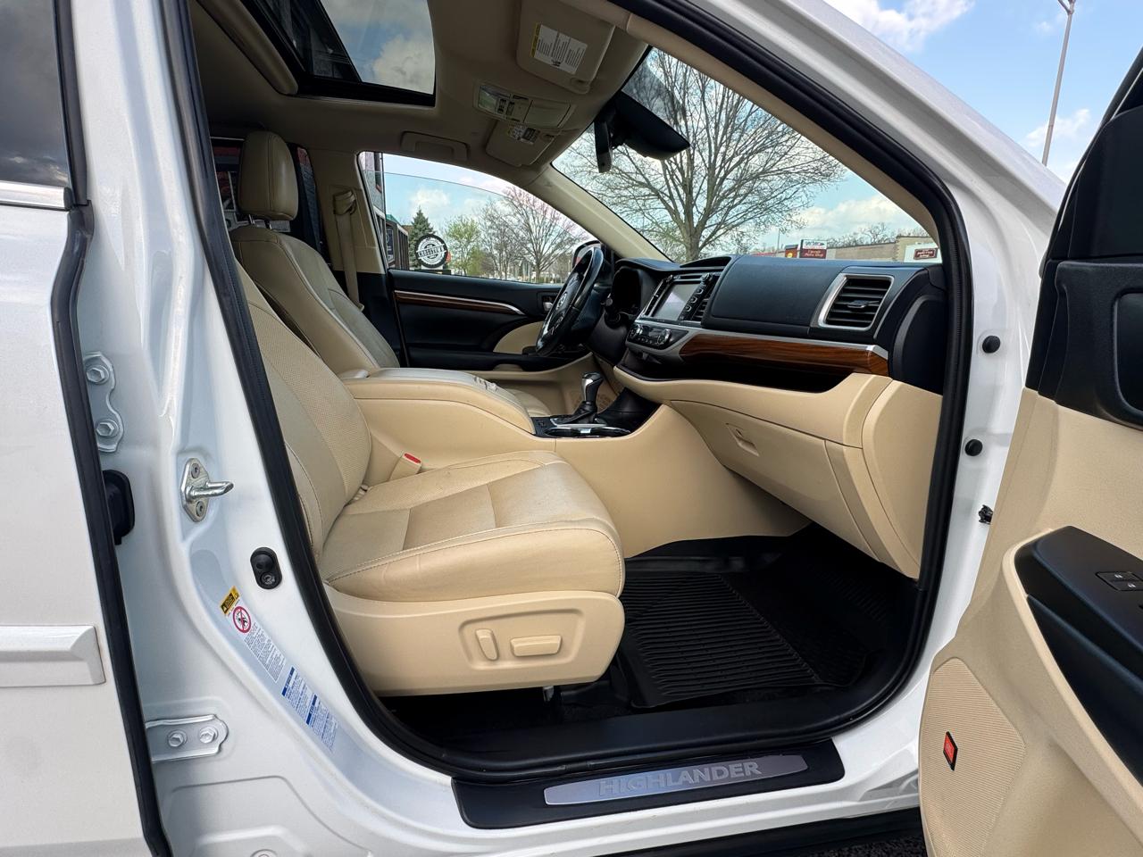 Toyota Highlander Hybrid Limited V6 AWD (Natl) 2019