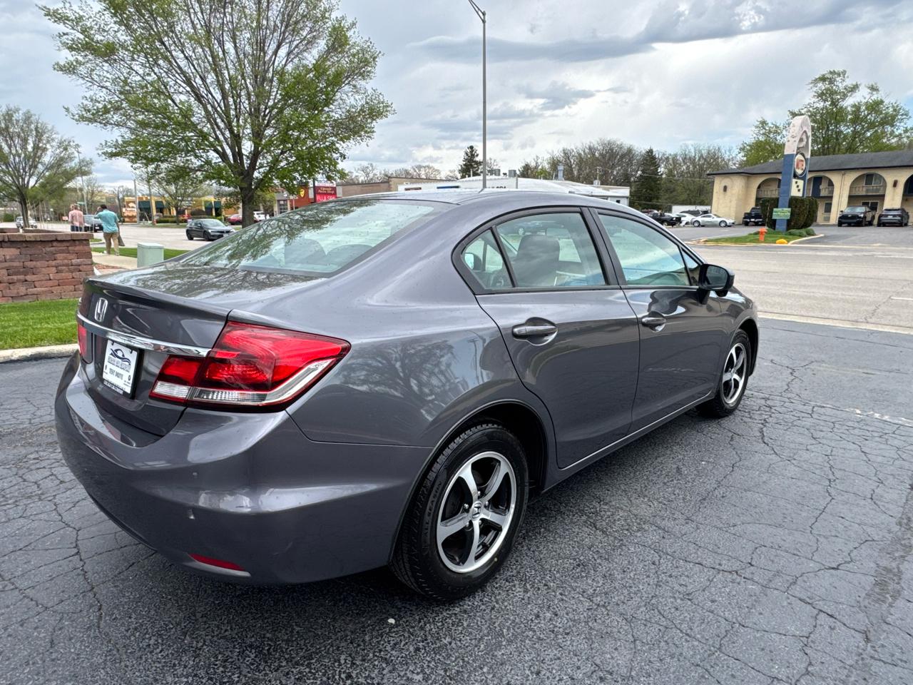 Honda Civic Sedan 4dr CVT SE 2015