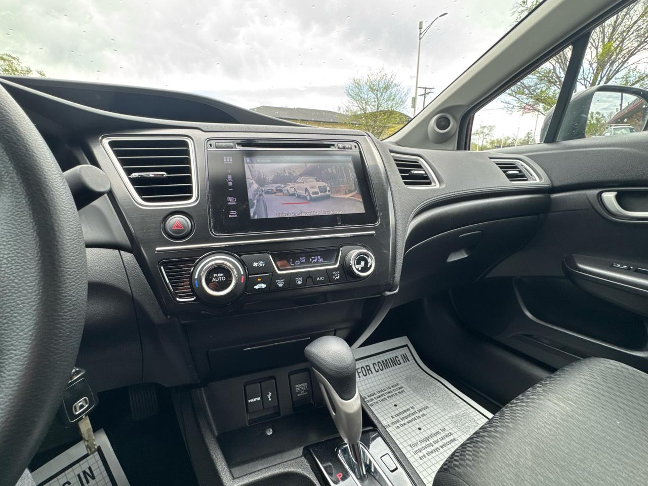 Honda Civic Sedan 4dr CVT SE 2015