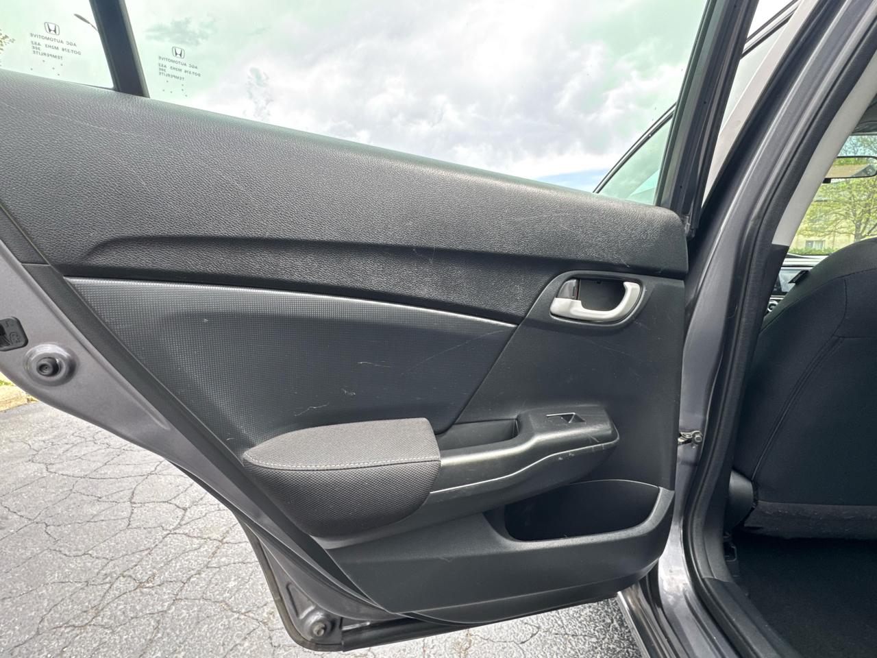 Honda Civic Sedan 4dr CVT SE 2015