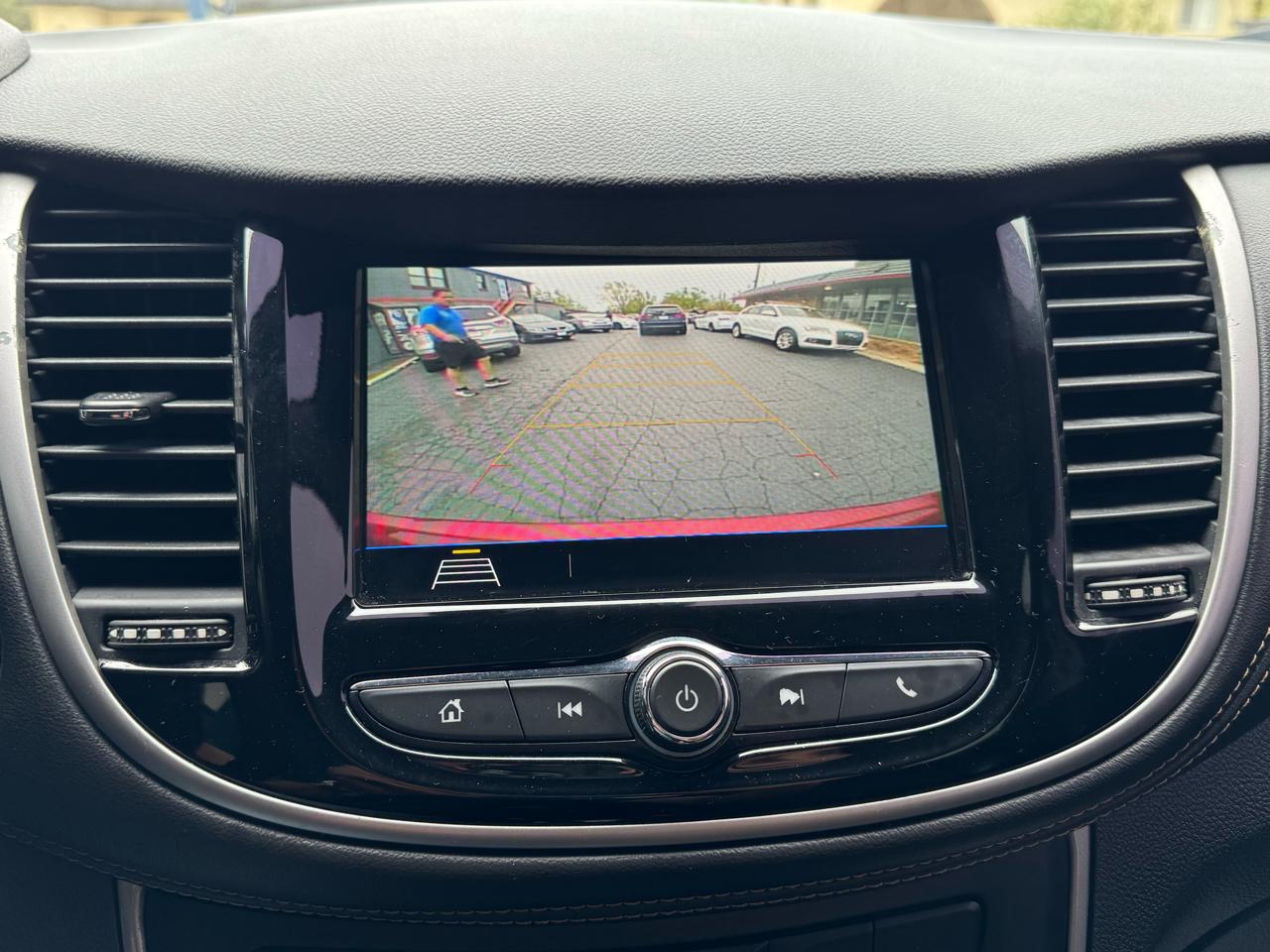 Chevrolet Trax FWD 4dr LT 2019