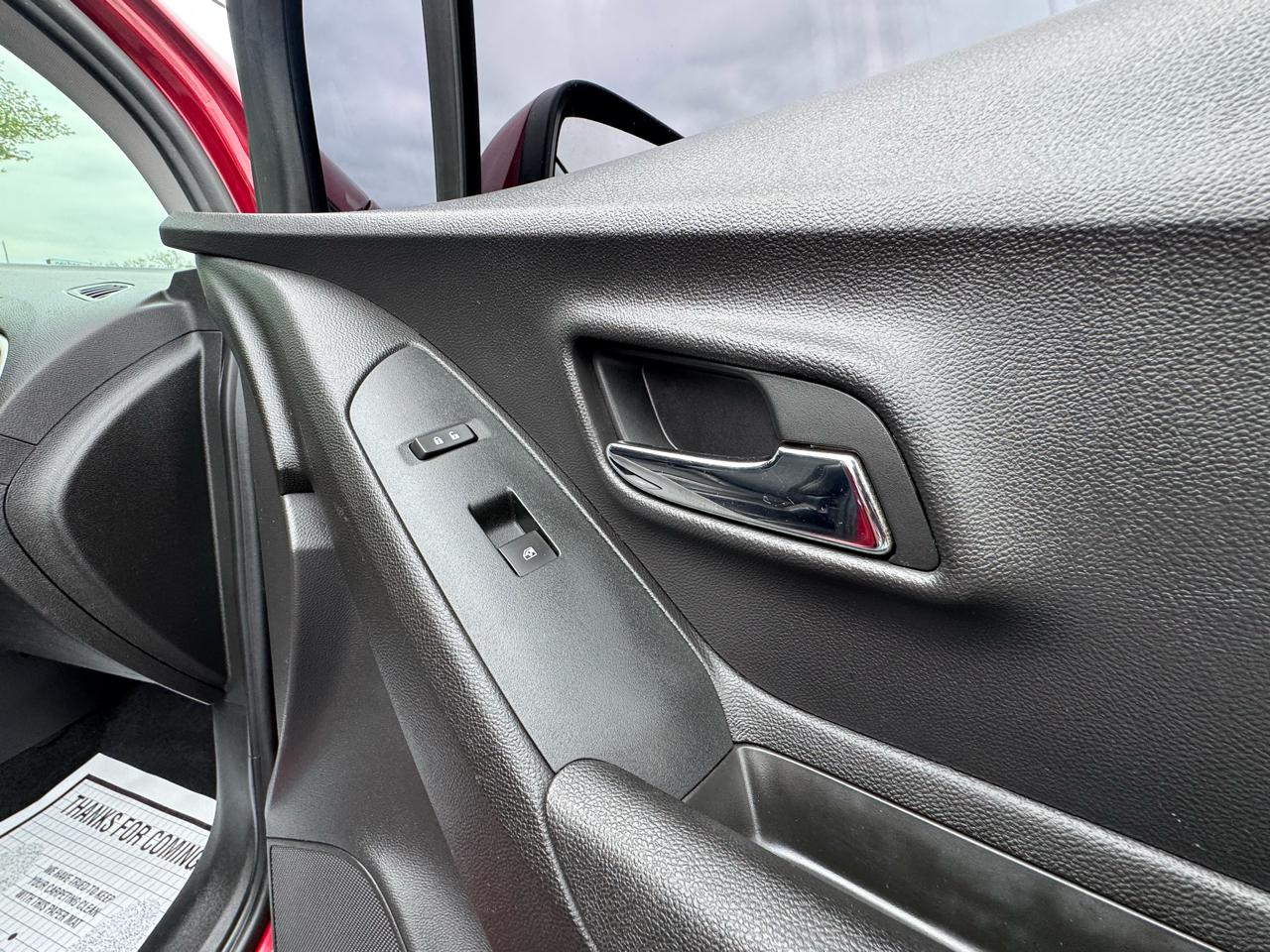 Chevrolet Trax FWD 4dr LT 2019