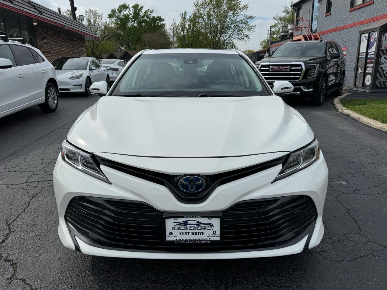 Toyota Camry Hybrid LE CVT (Natl) 2020