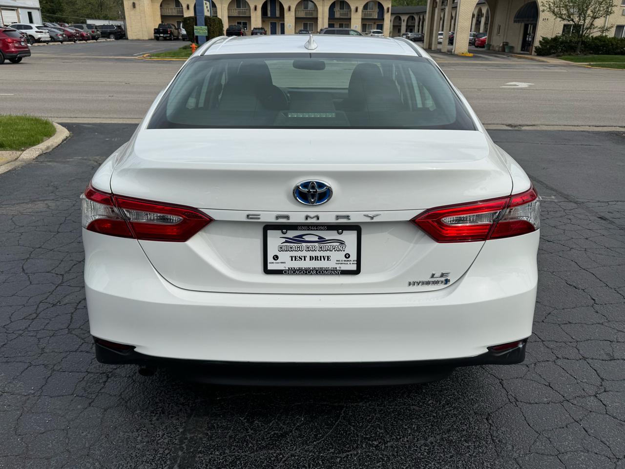 Toyota Camry Hybrid LE CVT (Natl) 2020