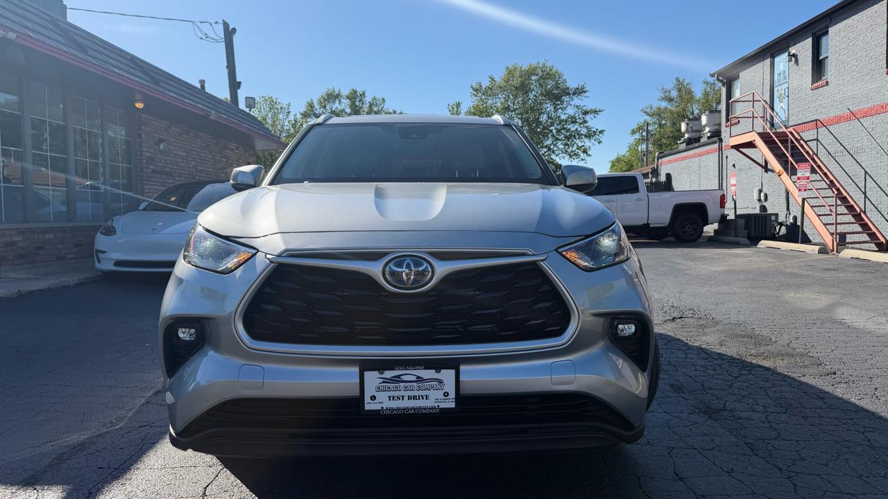 Toyota Highlander Hybrid XLE AWD (Natl) 2022