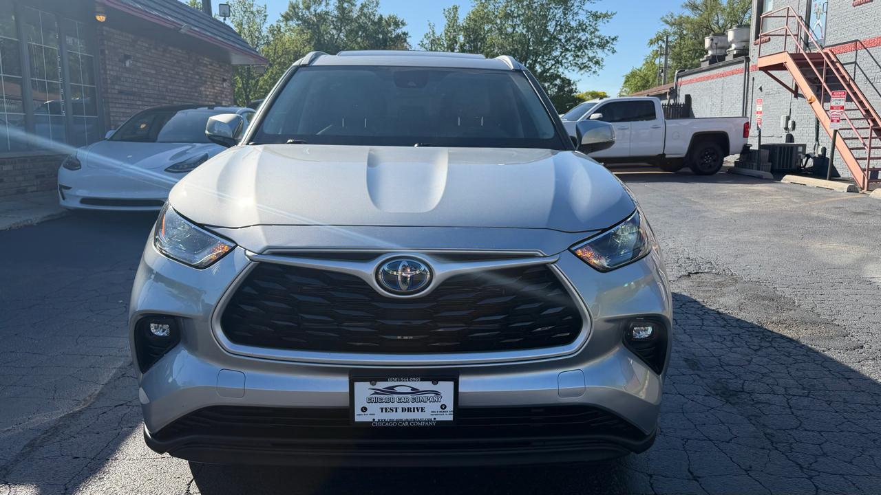 Toyota Highlander Hybrid XLE AWD (Natl) 2022