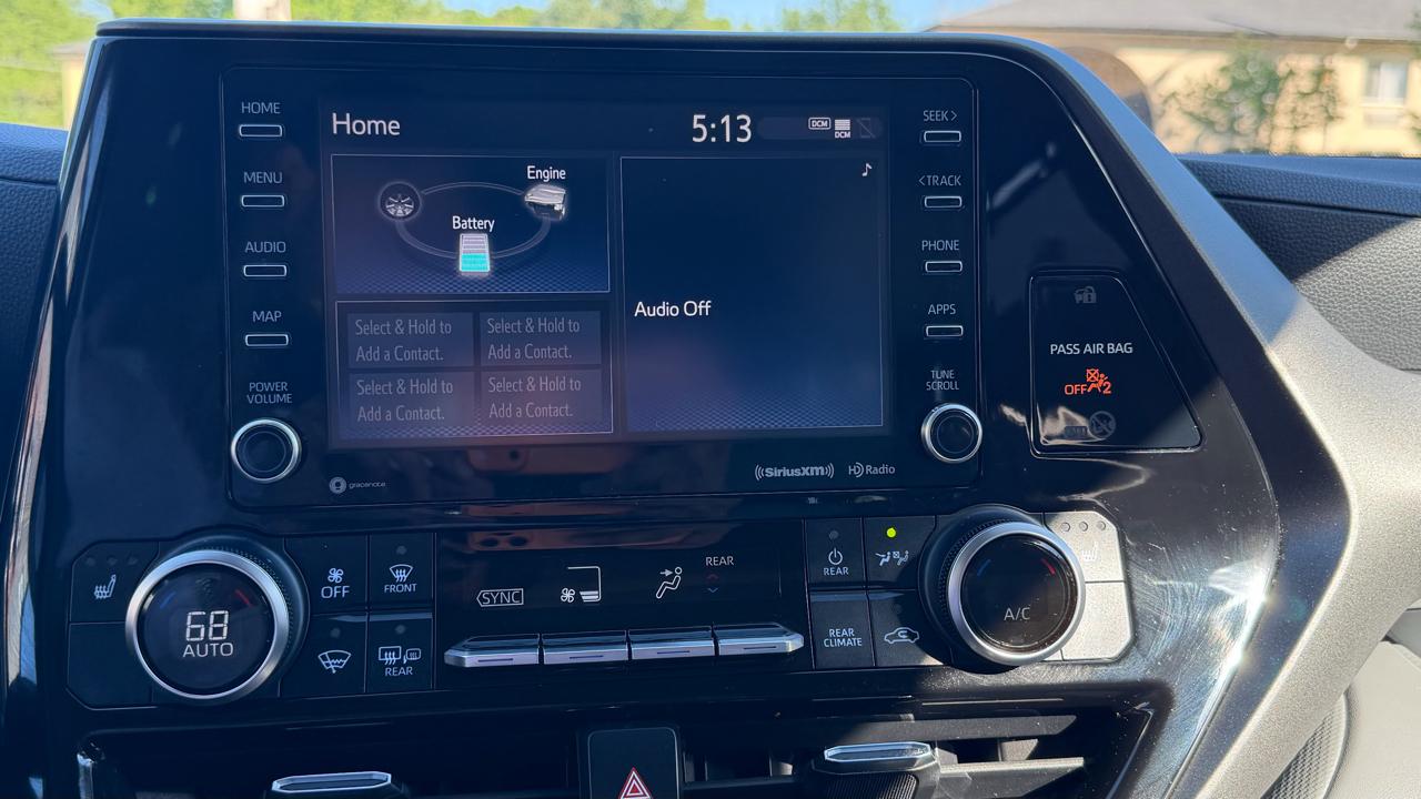 Toyota Highlander Hybrid XLE AWD (Natl) 2022