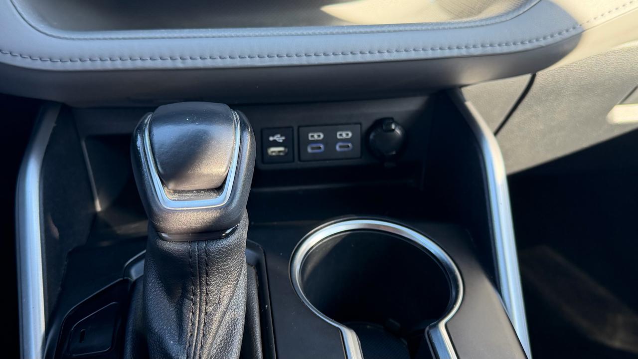 Toyota Highlander Hybrid XLE AWD (Natl) 2022