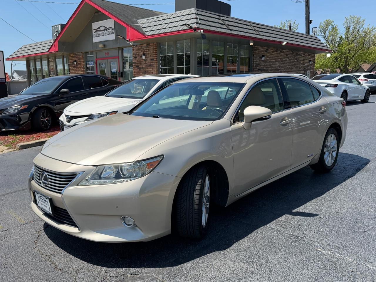 Lexus ES 300h 4dr Sdn Hybrid 2015