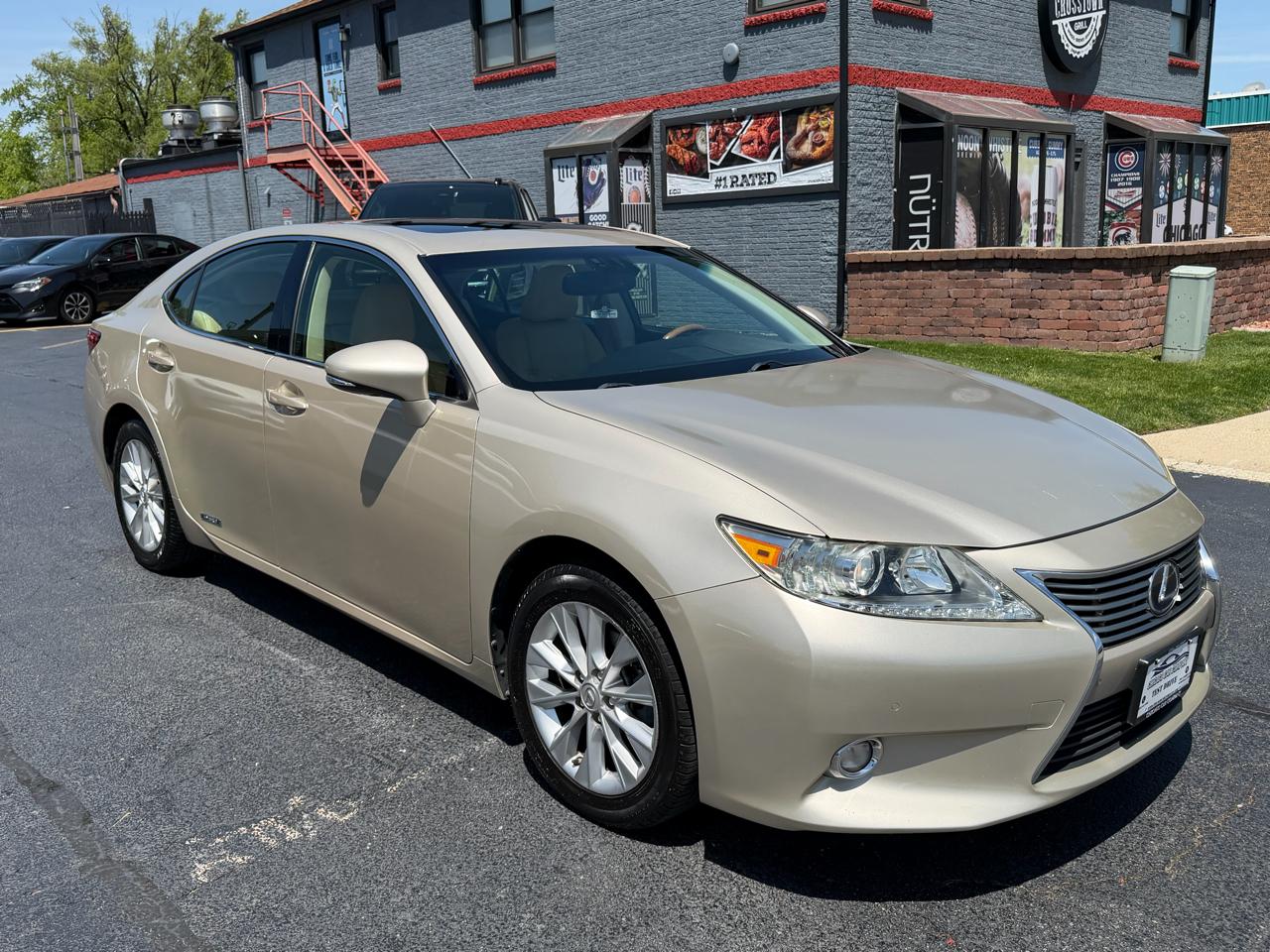 Lexus ES 300h 4dr Sdn Hybrid 2015