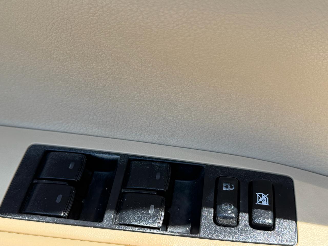 Lexus ES 300h 4dr Sdn Hybrid 2015