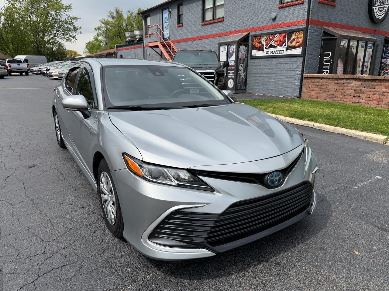 Toyota Camry Hybrid LE CVT (Natl) 2021