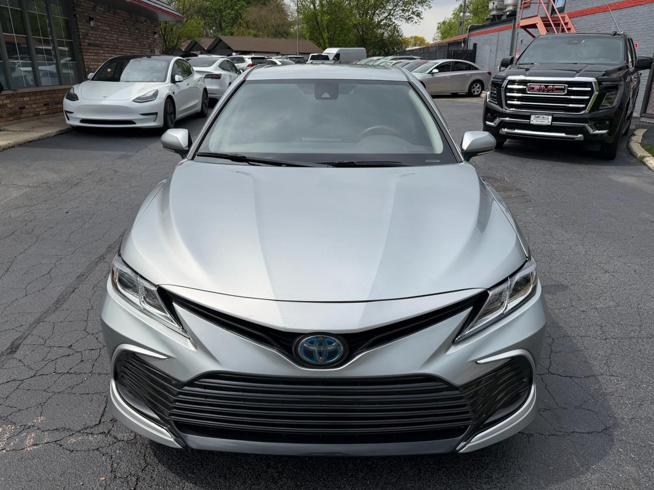 Toyota Camry Hybrid LE CVT (Natl) 2021