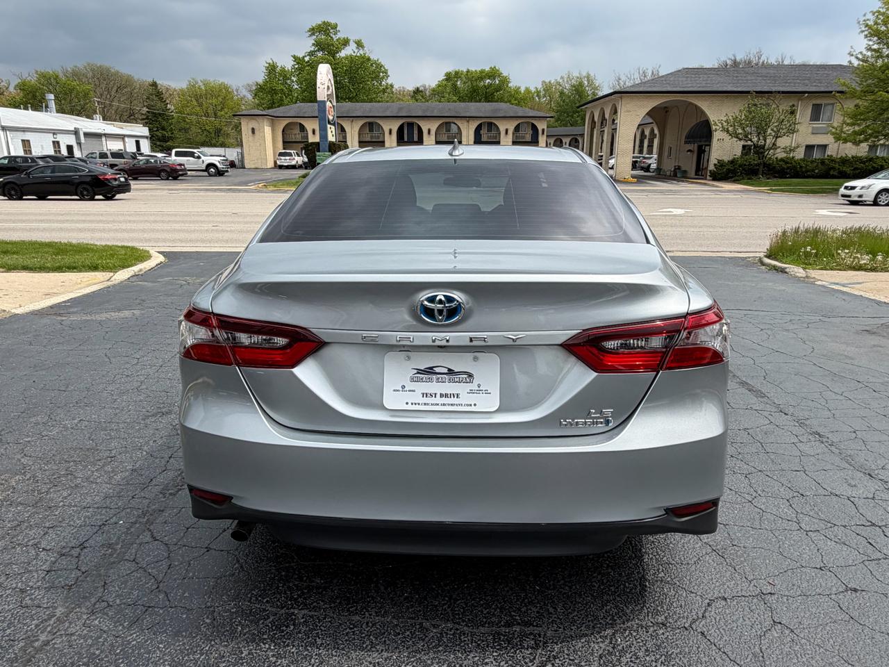 Toyota Camry Hybrid LE CVT (Natl) 2021