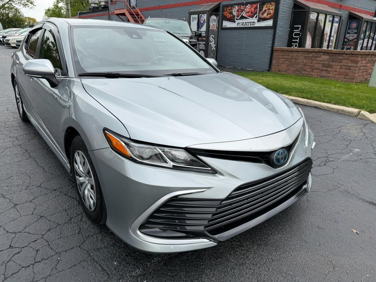 Toyota Camry Hybrid LE CVT (Natl) 2021