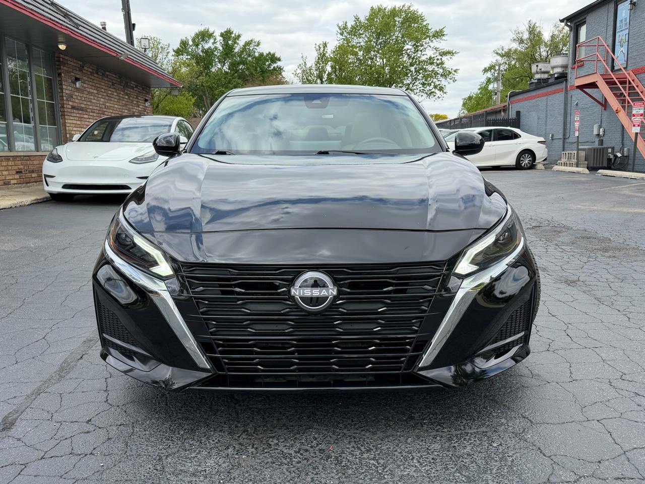 Nissan Altima 2.5 SV Sedan 2023