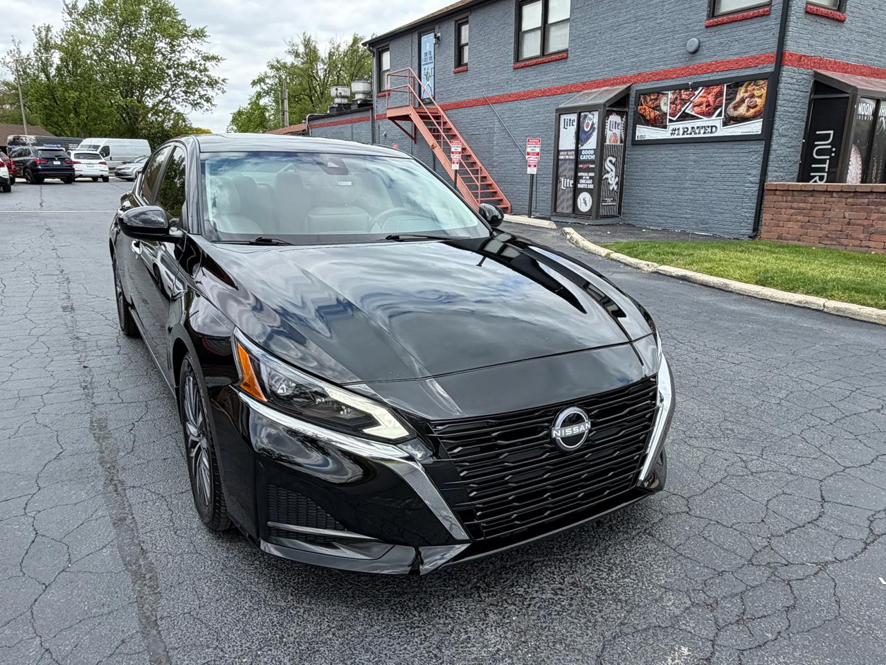 Nissan Altima 2.5 SV Sedan 2023