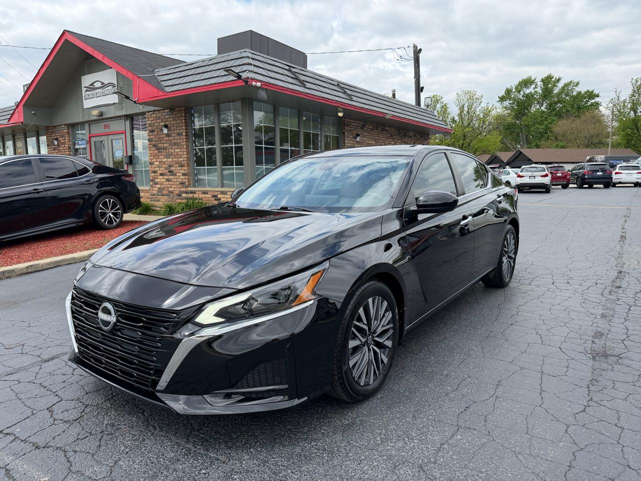 Nissan Altima 2.5 SV Sedan 2023