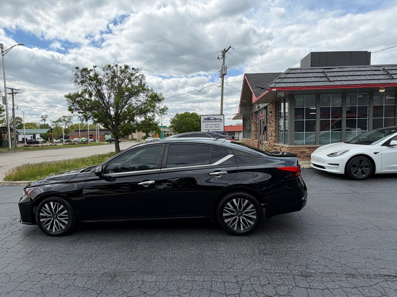 Nissan Altima 2.5 SV Sedan 2023