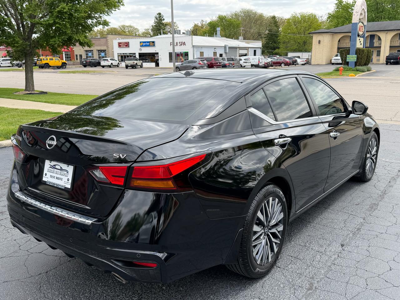 Nissan Altima 2.5 SV Sedan 2023