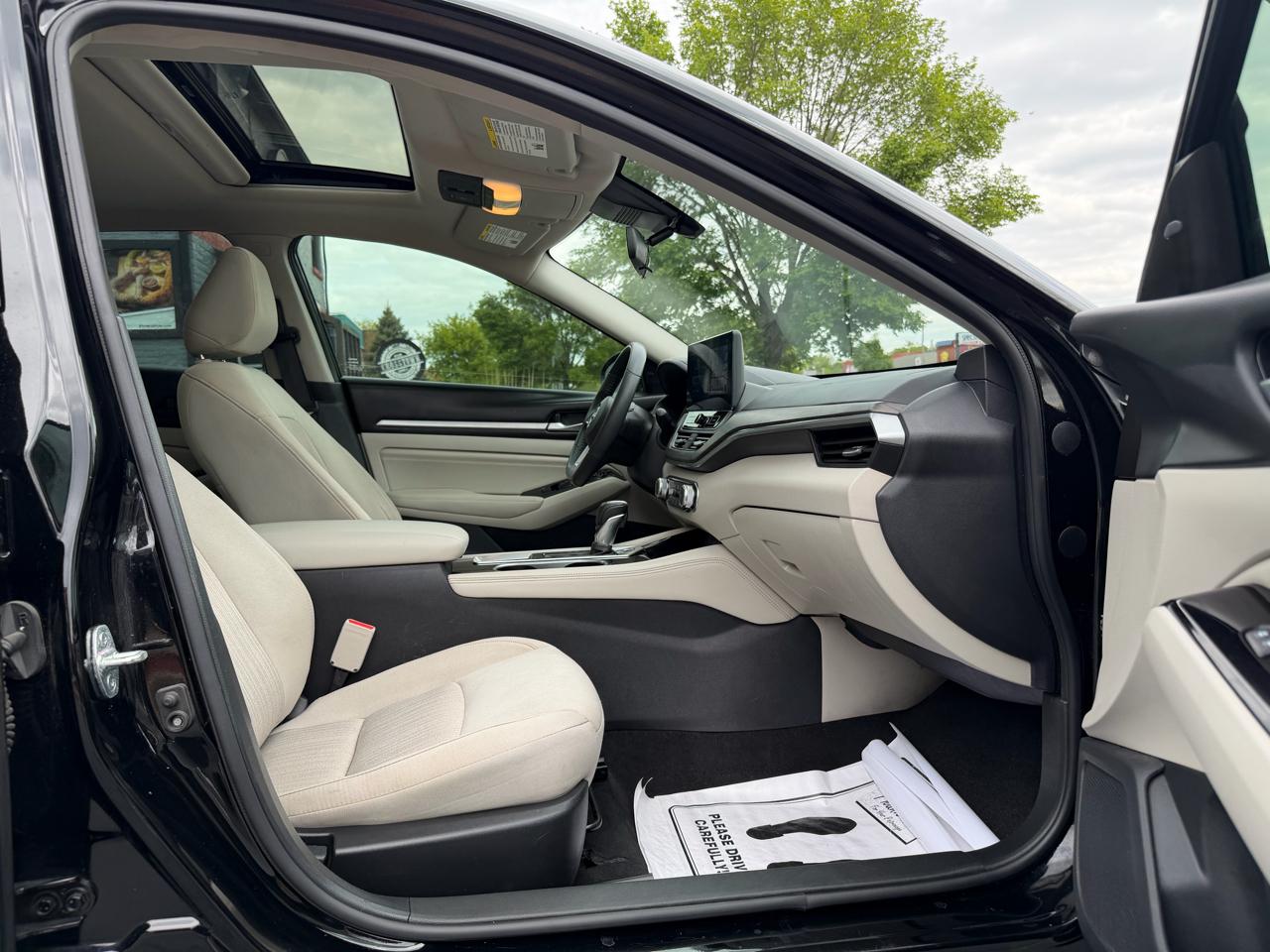 Nissan Altima 2.5 SV Sedan 2023