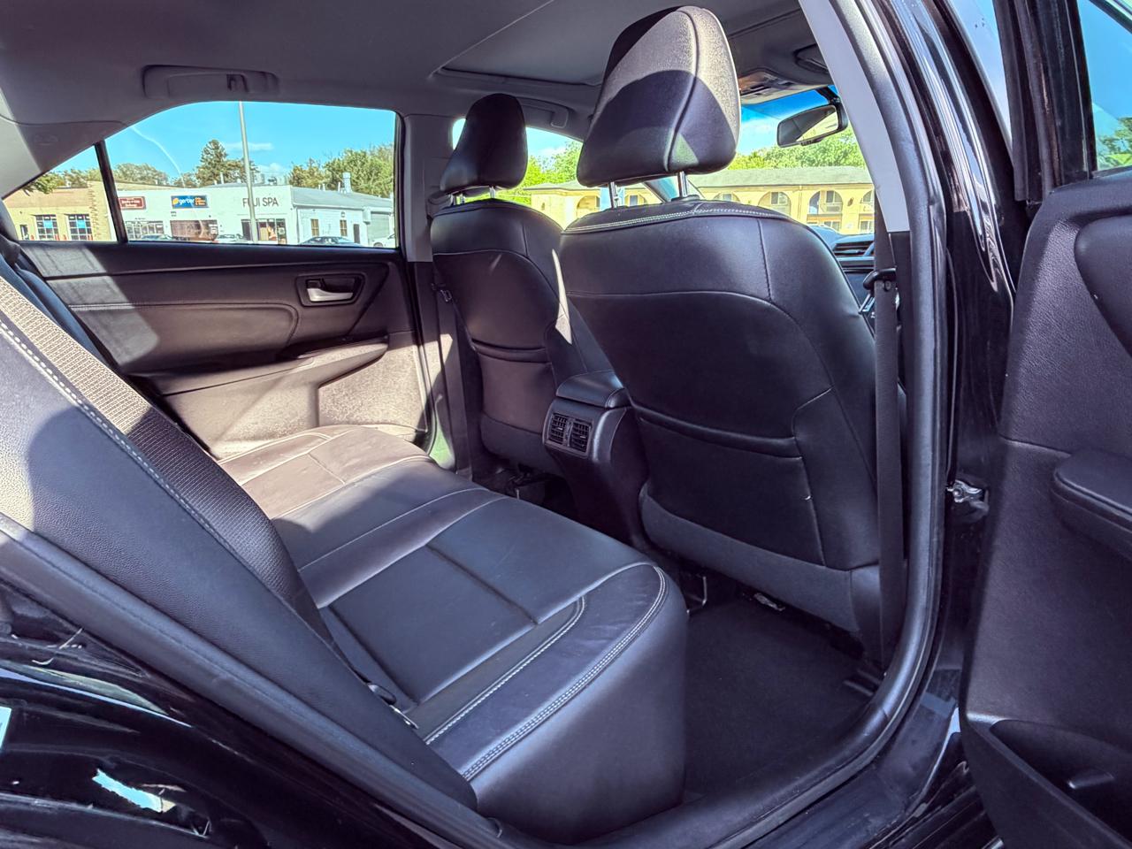 Toyota Camry Hybrid 4dr Sdn XLE (Natl) 2015