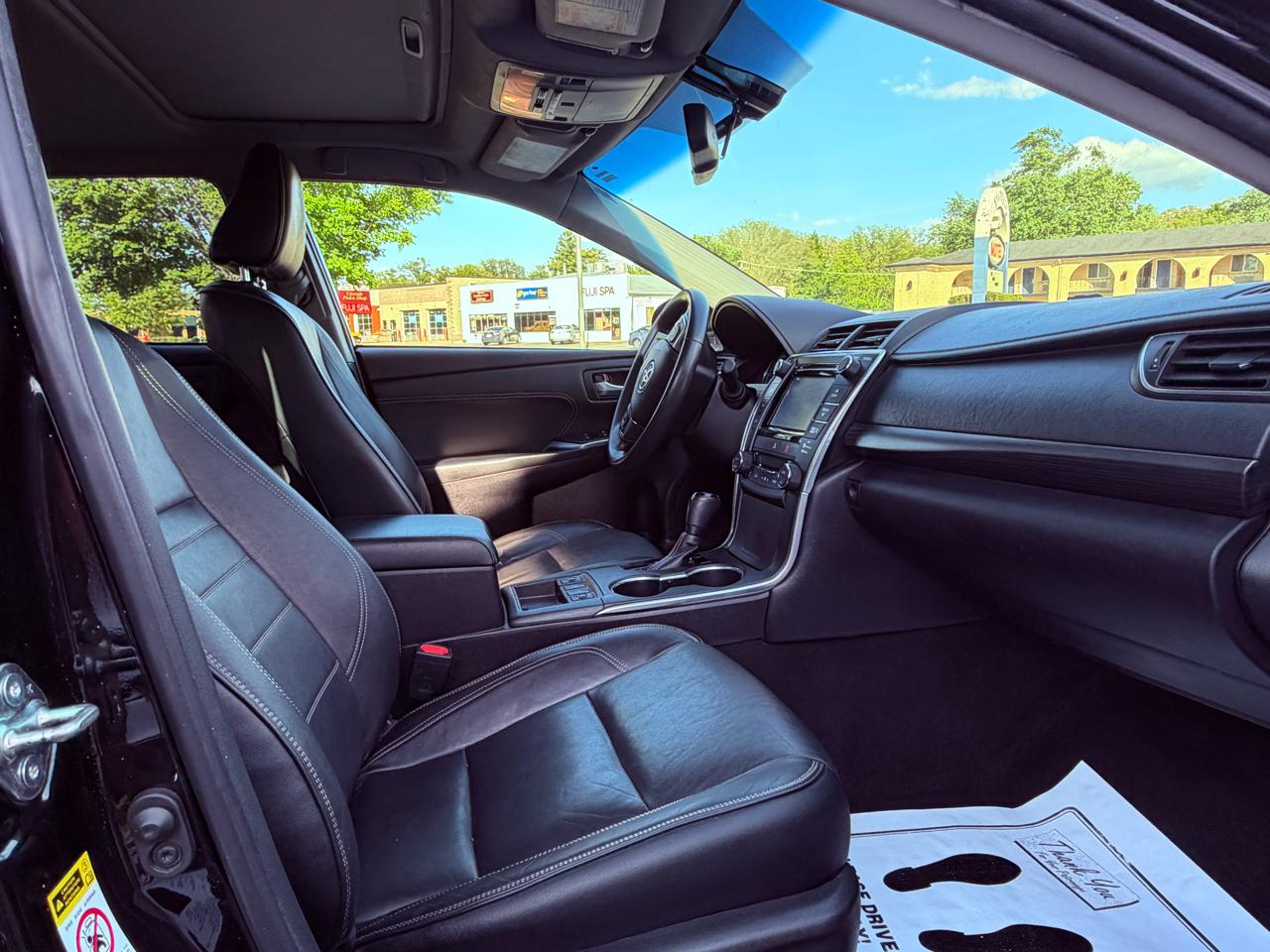 Toyota Camry Hybrid 4dr Sdn XLE (Natl) 2015