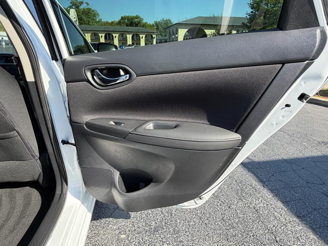 Nissan Sentra S CVT 2018