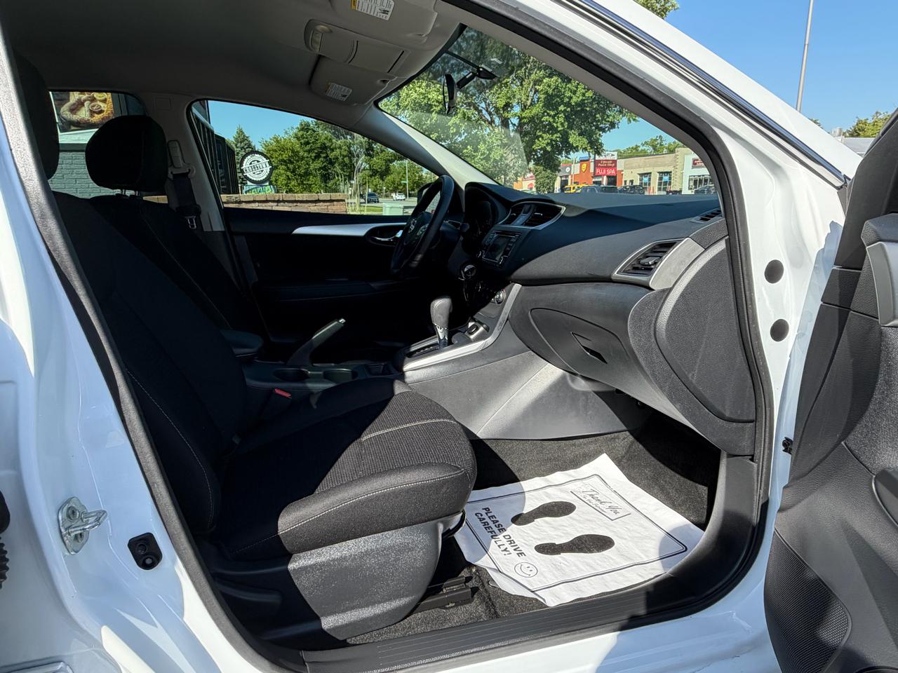 Nissan Sentra S CVT 2018