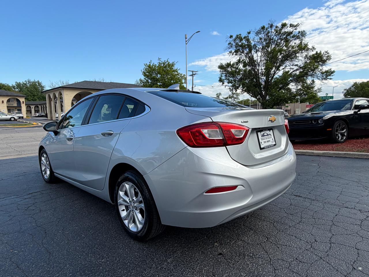 Chevrolet Cruze 4dr Sdn LT 2019