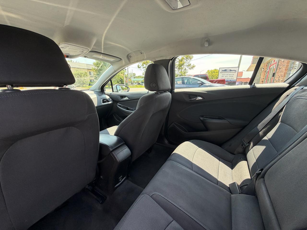 Chevrolet Cruze 4dr Sdn LT 2019