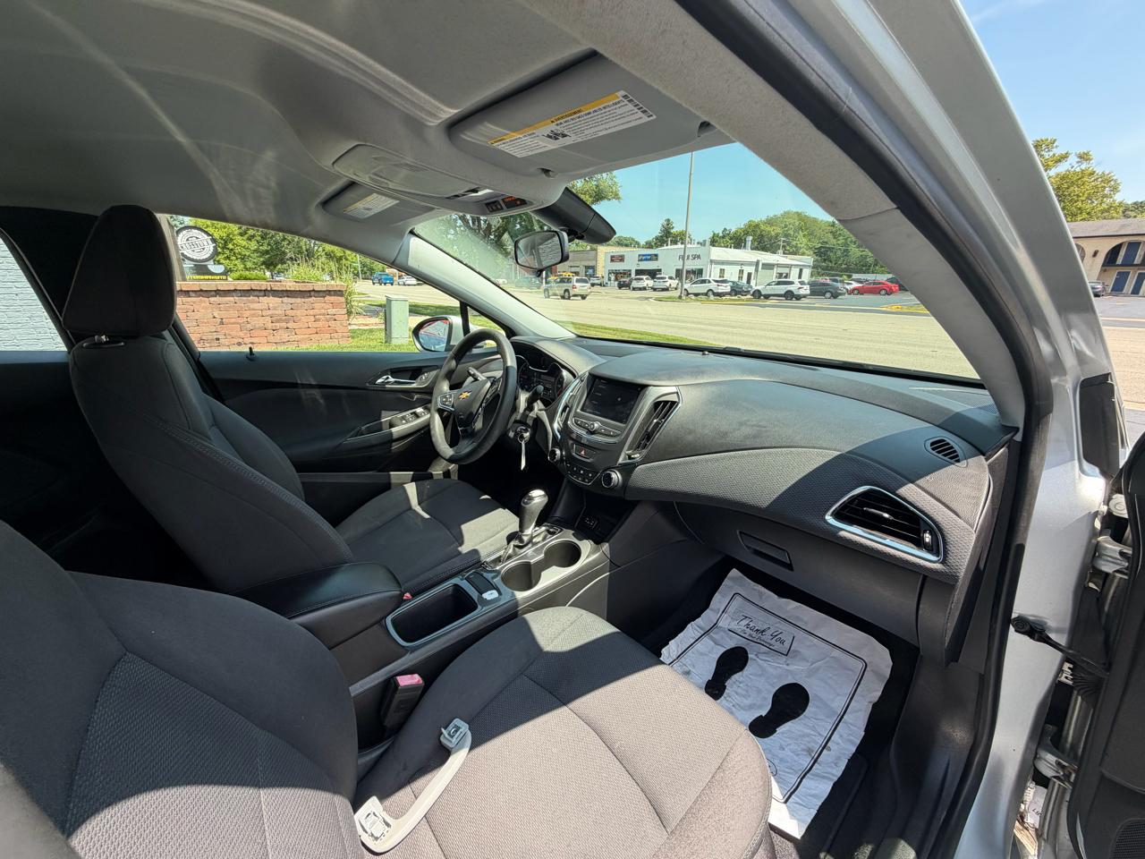 Chevrolet Cruze 4dr Sdn LT 2019