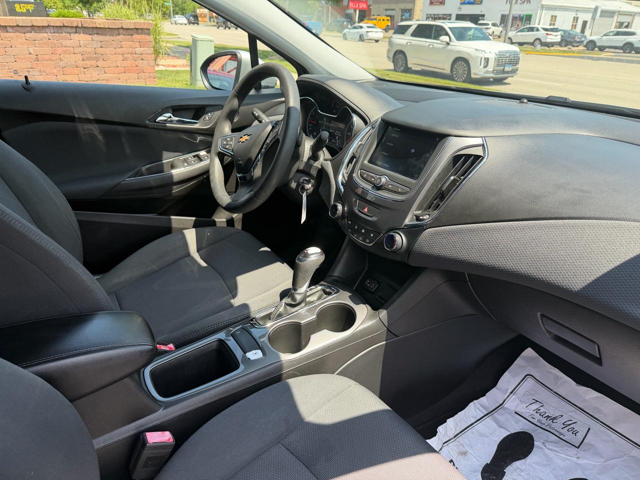 Chevrolet Cruze 4dr Sdn LT 2019