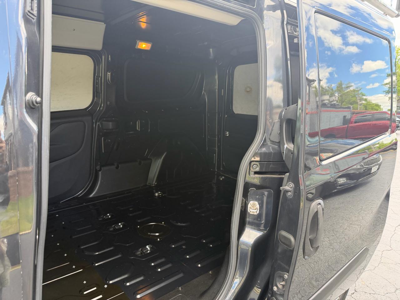 RAM ProMaster City Cargo Van 122" WB Tradesman 2016