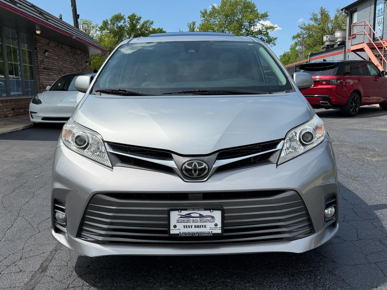 Toyota Sienna XLE Auto Access Seat FWD 7-Passenger (Natl) 2019