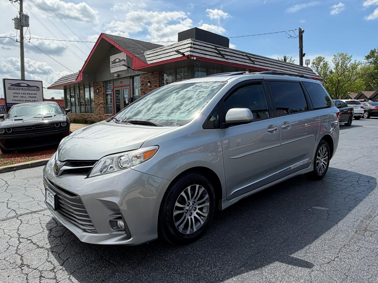 Toyota Sienna XLE Auto Access Seat FWD 7-Passenger (Natl) 2019