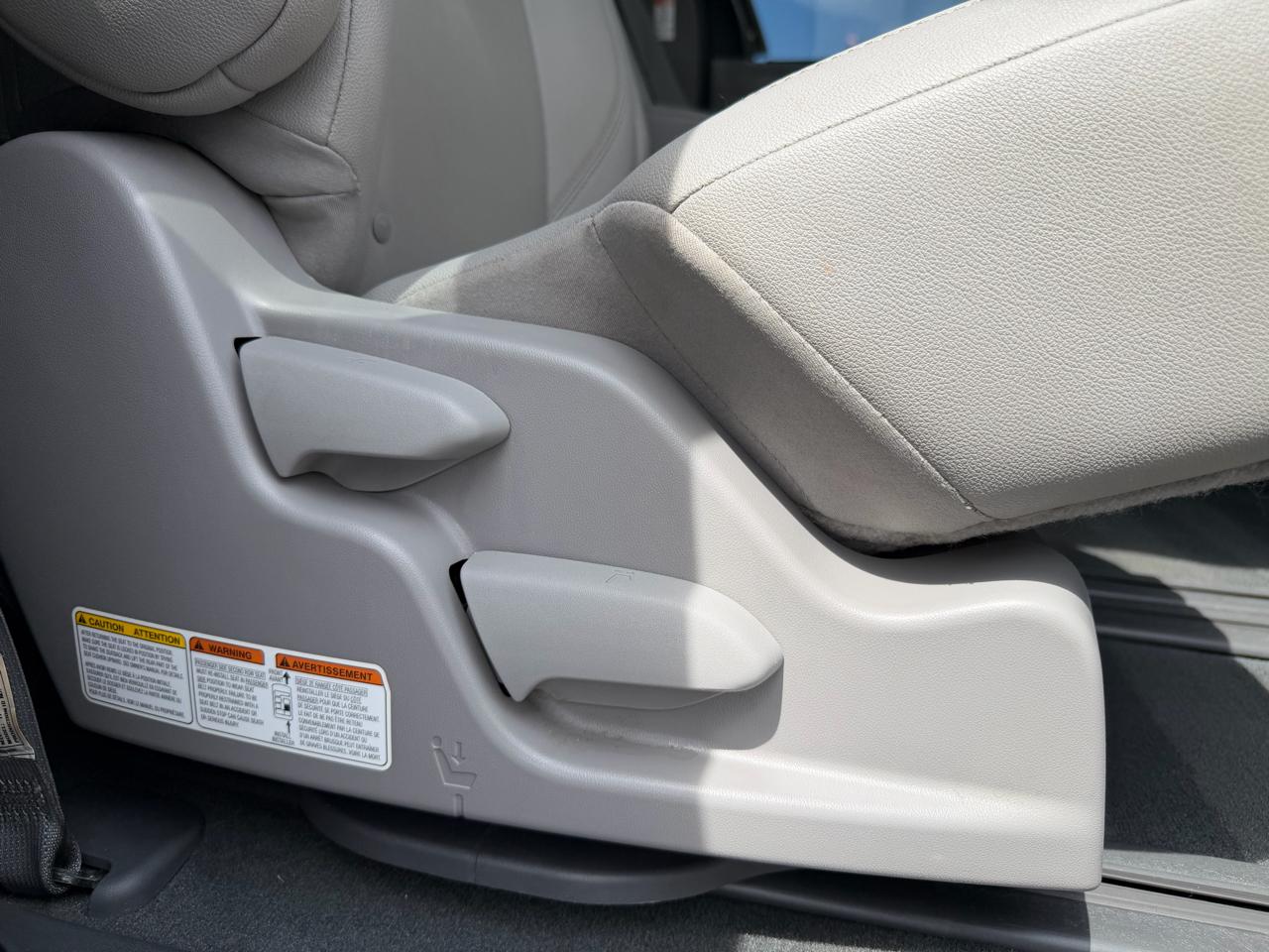 Toyota Sienna XLE Auto Access Seat FWD 7-Passenger (Natl) 2019