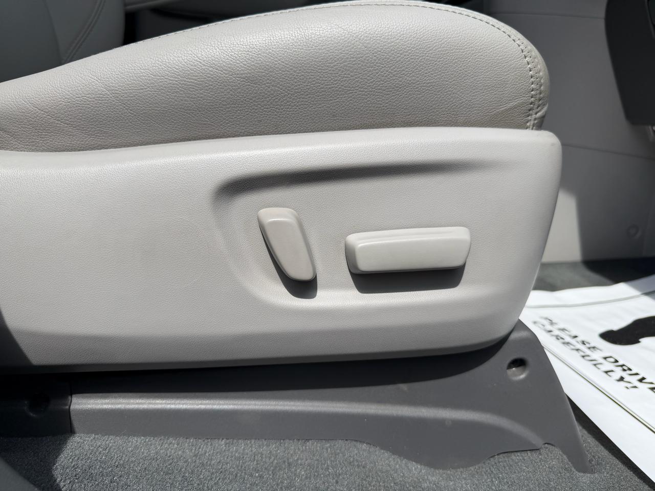Toyota Sienna XLE Auto Access Seat FWD 7-Passenger (Natl) 2019