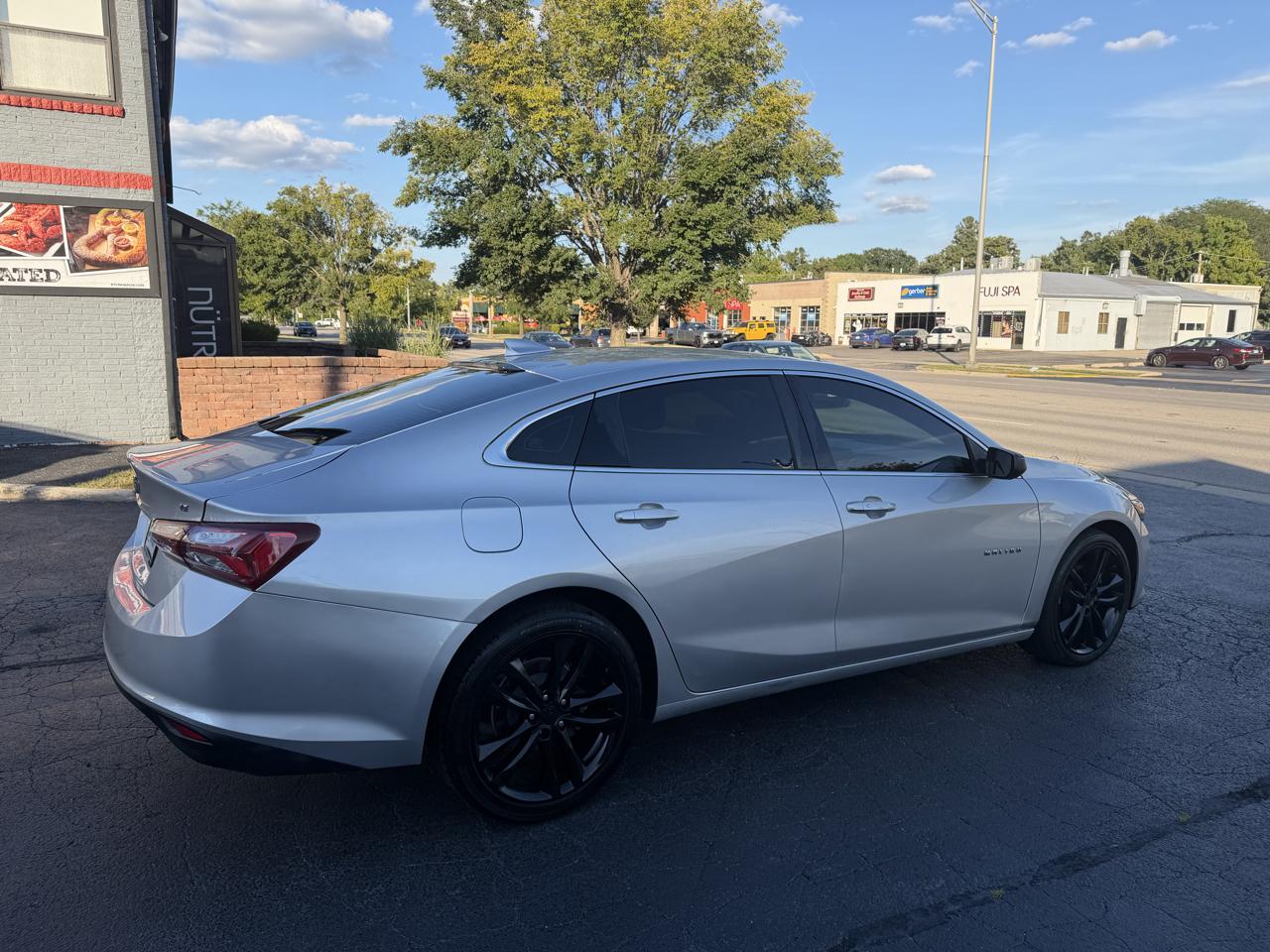 Chevrolet Malibu photo 11