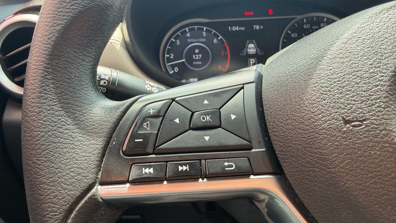 Nissan Versa SV CVT 2020
