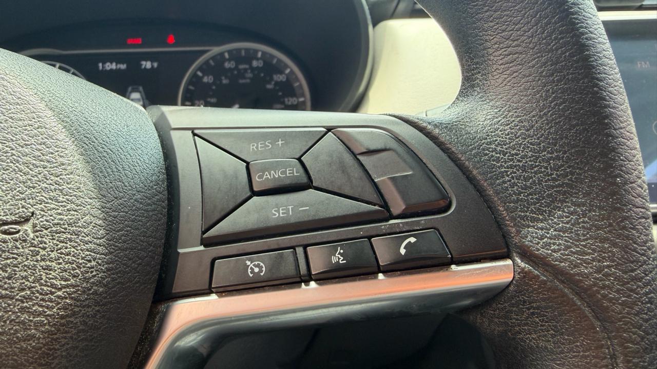 Nissan Versa SV CVT 2020