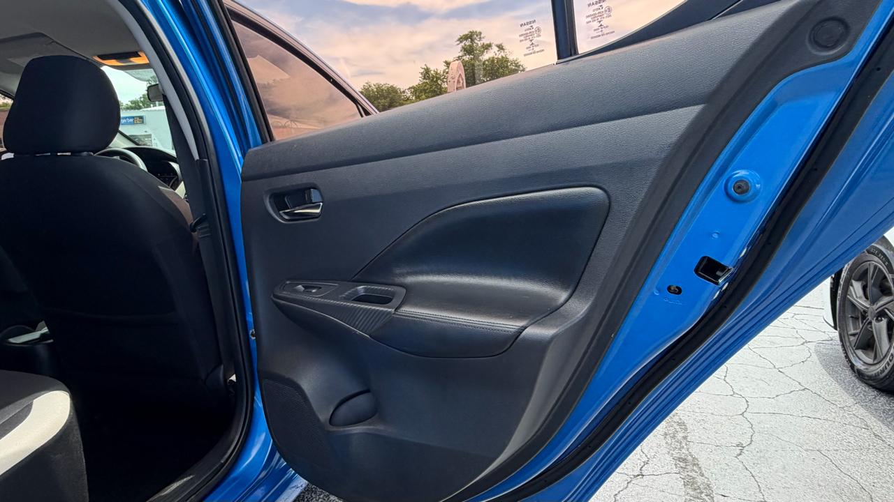Nissan Versa SV CVT 2020