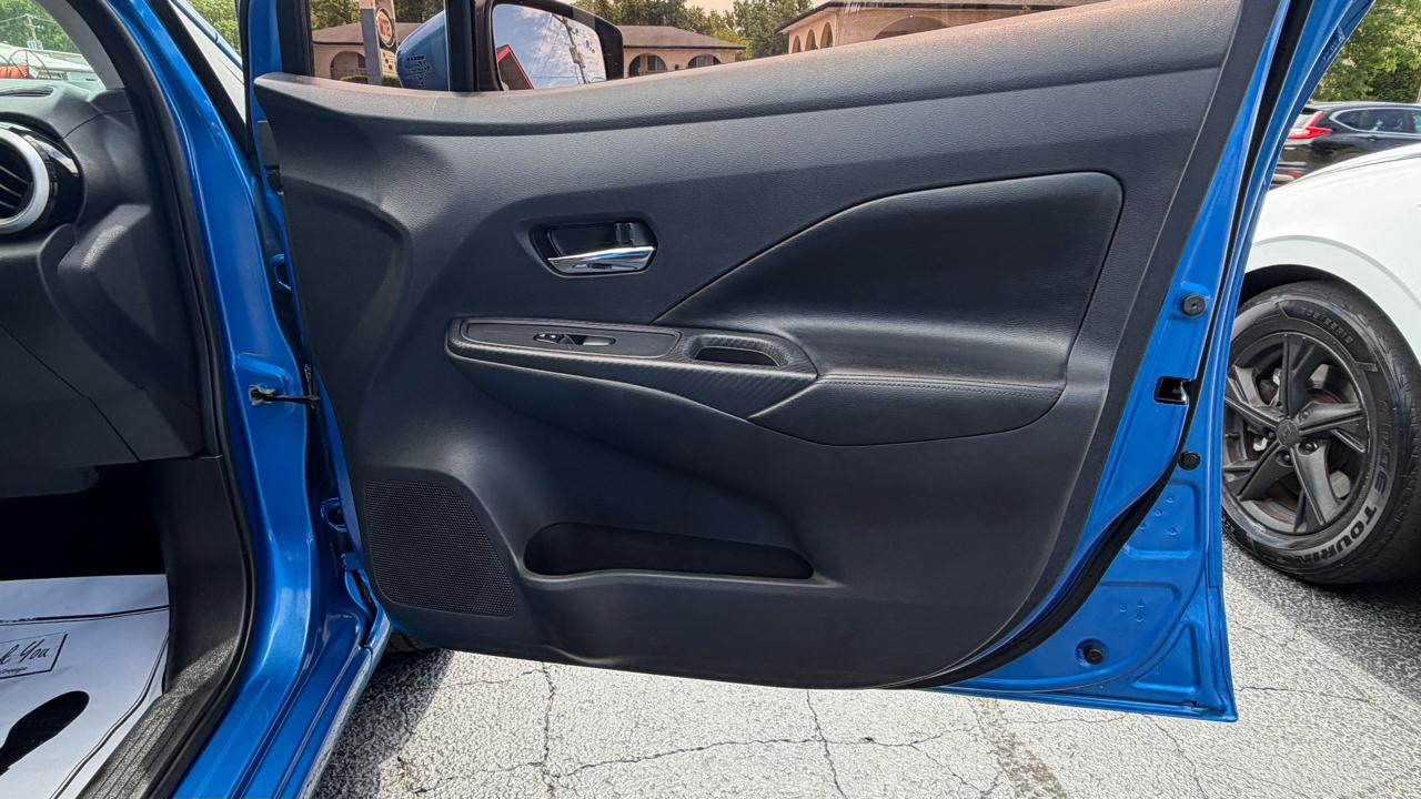 Nissan Versa SV CVT 2020