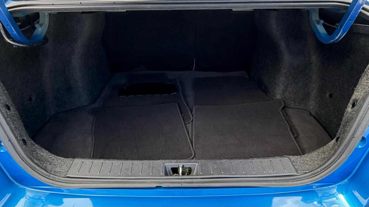Nissan Versa SV CVT 2020