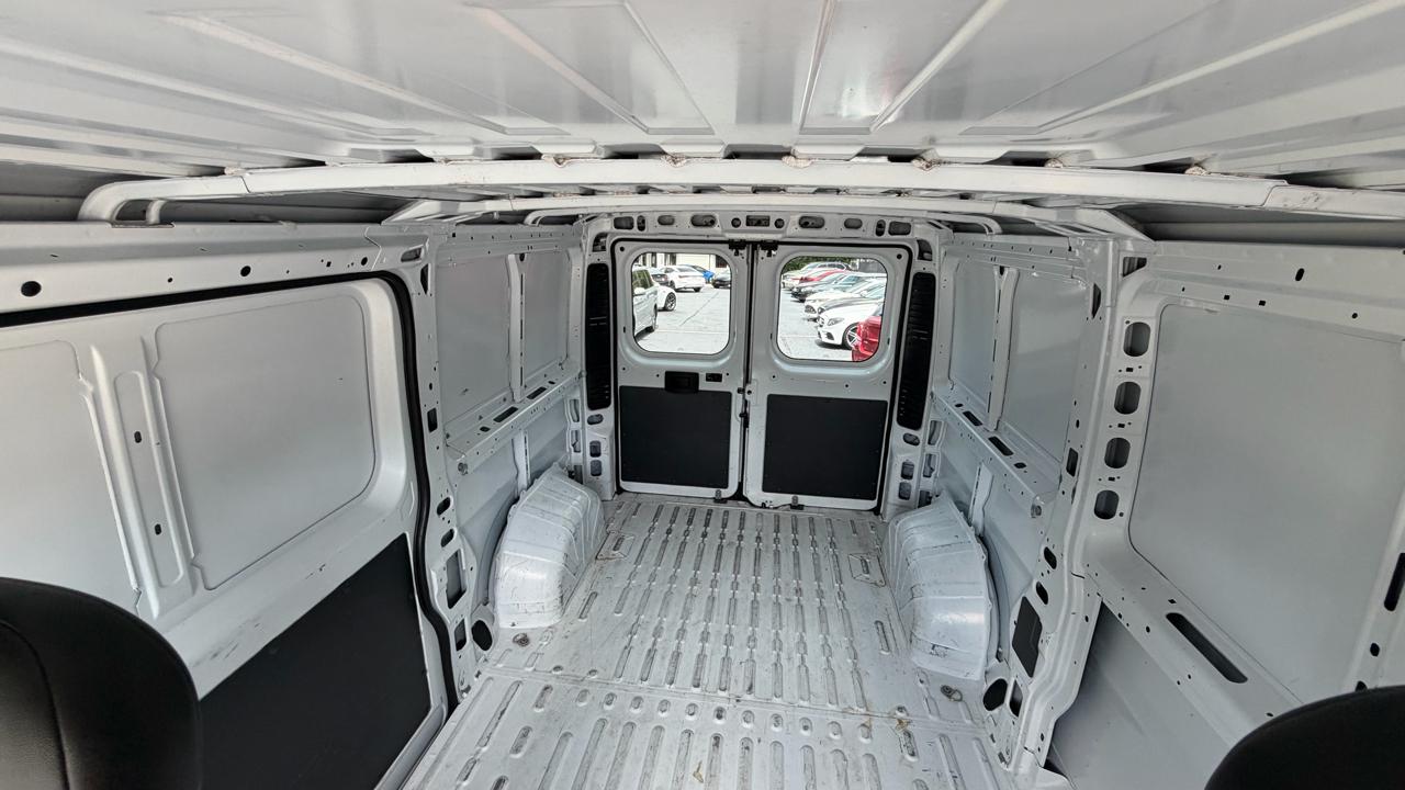 RAM ProMaster Cargo Van 1500 Low Roof 136" WB 2017