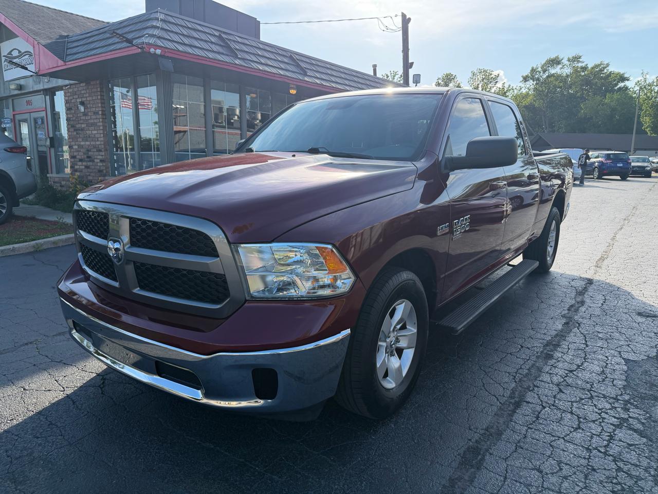 RAM 1500 Classic SLT 4x2 Crew Cab 6'4" Box 2020